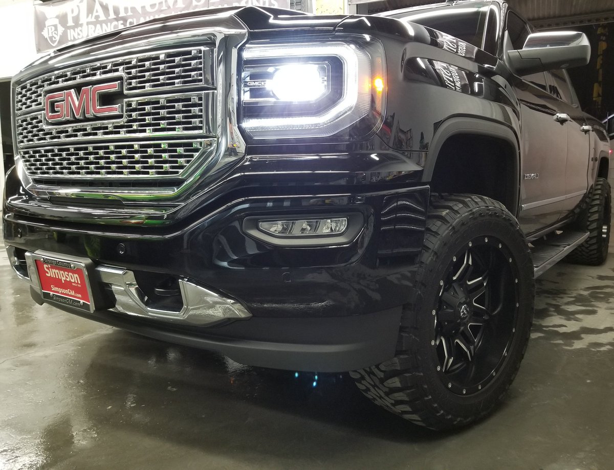 platinumstyleab's tweet photo. 2017 Denali #platinumstyle #offroad #offroading #new #trucks #truckporn #ps #new https://t.co/SUEX91q4Aj