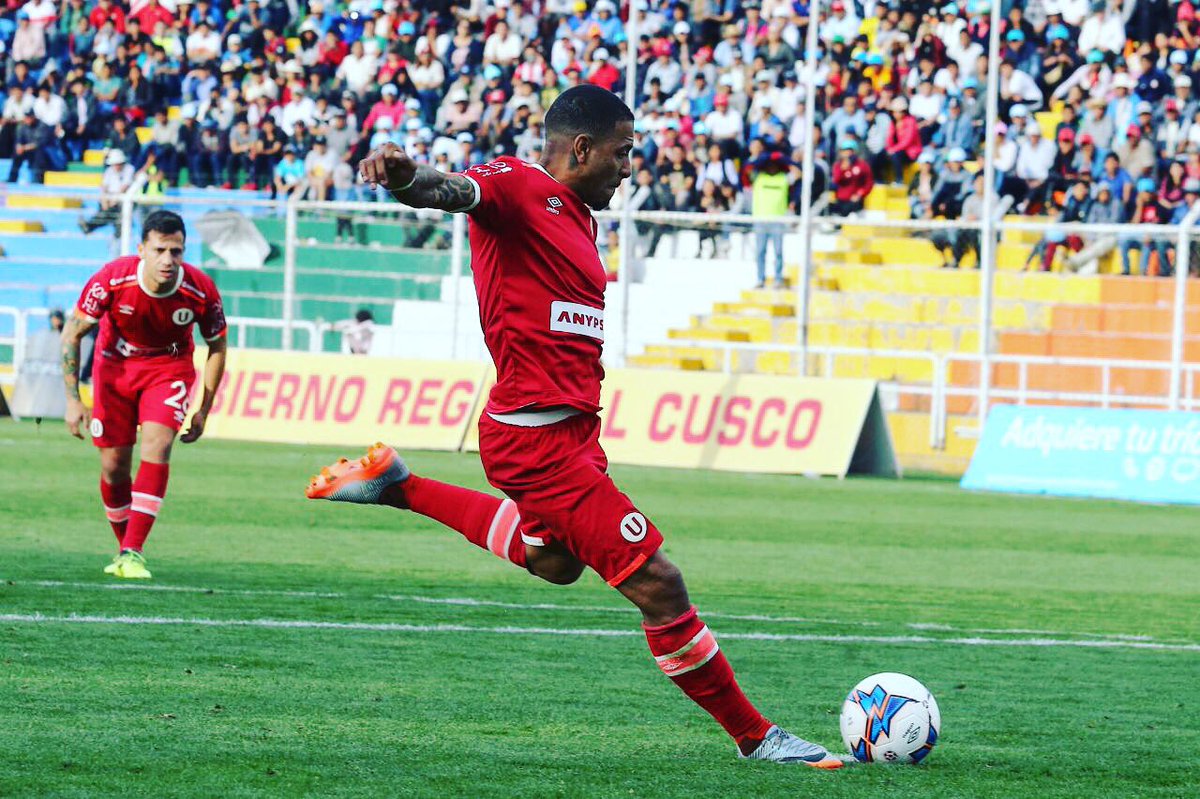 YoelEspinozaQ's tweet photo. @alexi_gomez30 es nuevo jugador del Atlas de México.  Llega en su buen momento, esperemos que su ritmo futbolístico se mantenga, sería un buen aporte para la @SeleccionPeru en el  #MundialRusia2018 https://t.co/auUgqspOqi