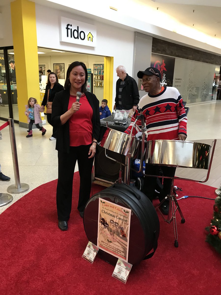 Mu__Barak's tweet photo. It gives me great pleasure &amp; feeling proud to canvass with Jean Yip @JeanYip3 on last weekend of this election campgain. She will be a strong voice  &amp; committed advocate for @ScarbTO #Agincourt  @GoKnockDoors #TeamTrudeau  #TeamJeanYip #Cdnpoli https://t.co/4sbWrYMZOn
