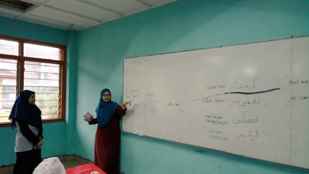 PEPIASOfficial's tweet photo. [LIVE UPDATE: Tamrin PEPIAS]
Tazkirah Subuh: "Hukum Tajwid" bersama Saudari Marwah, Exco Dakwah &amp; Taadib PEPIAS 🔥

#TH2017 #PEPIAS #GPHU https://t.co/UhqeAU7NUA
