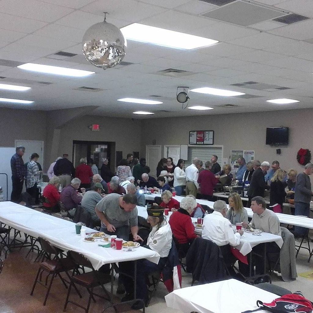VFWPost1994's tweet photo. #chowcall #eats #vfwpost1994 Christmas and award party https://t.co/JGT5vrHyqd https://t.co/6XQZO1QSbt