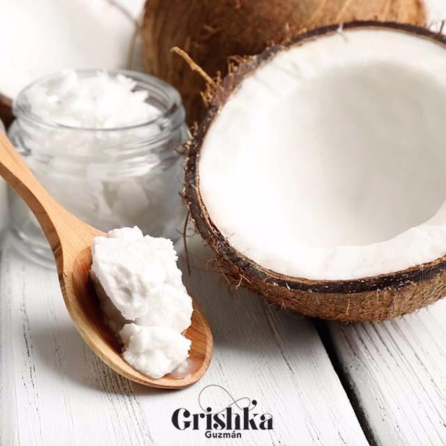 AlgarabiaC's tweet photo. El coco es tu mejor aliado para cuidar la piel de tu rostro y tu cuerpo en invierno, debido a sus propiedades humectantes trata de optar por cremas, champús y jabones que contengan aceite de coco. #GrishkaTips https://t.co/wavVW9uF7Y