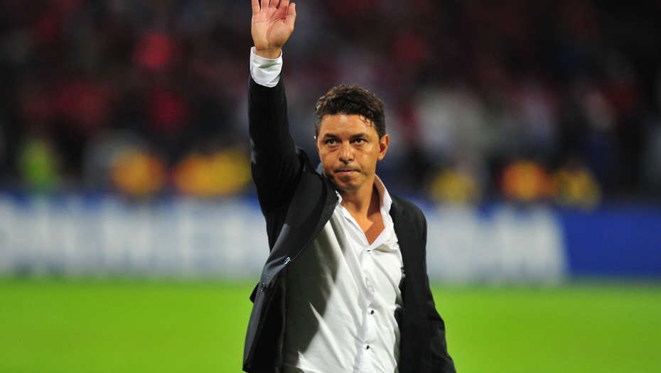PasionRiverRP's tweet photo. ¡¡RIVER CAMPEÓN!!

Séptimo título de Marcelo Gallardo en River:

-Sudamericana 2014
-Recopa Sudamericana 2015
-Libertadores 2015
-Suruga Bank 2015
-Recopa Sudamericana 2016
-Copa Argentina 2016
-Copa Argentina 2017 https://t.co/IJKZF19Euh