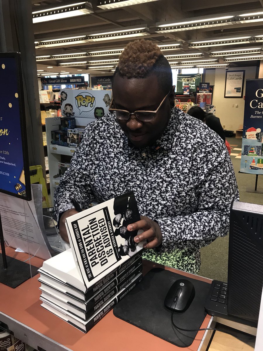 GerrickKennedy's tweet photo. Blessings to @BNBuzz in Long Beach for having me copies of #ParentalDiscretionIsAdvised. Go cop one! 🔥 https://t.co/vb8FwuBAWg