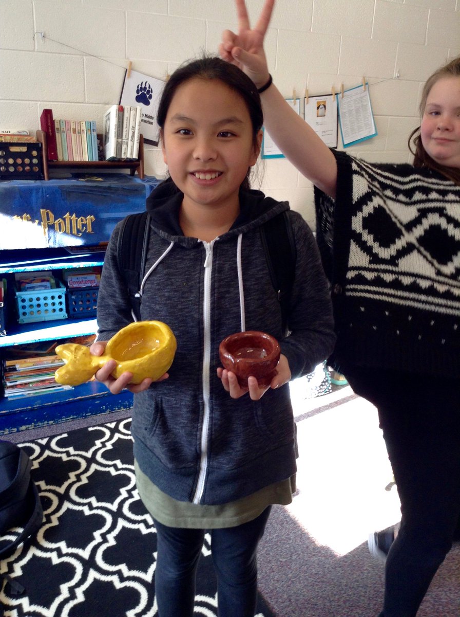 AmandaEcteach1's tweet photo. I'm always so impressed by the works of art at MAMS. Check out these clay sculptures!!! #MAMSlife #artenvy https://t.co/0QPeDqfWTk