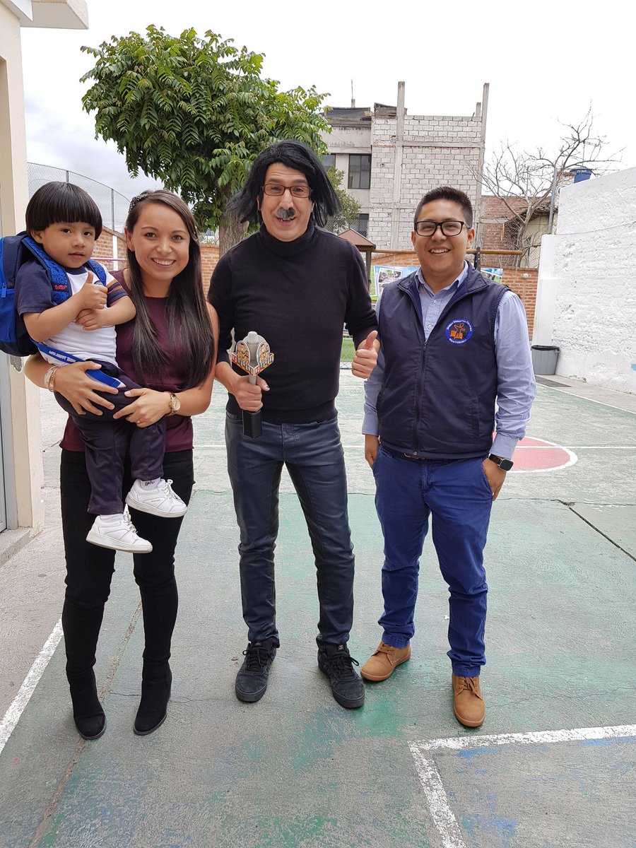 vigotskyrio's tweet photo. @no_noticias visitó @vigotskyrio para conocer al nuestro pequeño y Talentoso estudiante Lenin Yeray. No se pierdan este divertido reportaje domingo 8pm en @teleamazonasec #Riobamba https://t.co/xlriKLWike