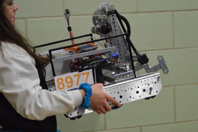 sunburst_robots's tweet image. Super excited to have received the Promote Award, Connect Award, 2nd Inspire Award and nominations in Design and Think! Next stop state! ☀️ #omgrobots