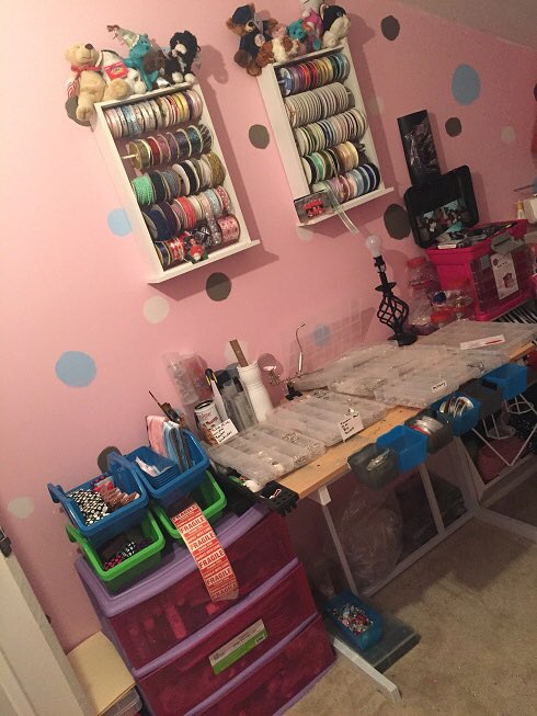 auntshellys's tweet image. Spending a Snow Day in the Aunt Shelly Creation Station... you can find all of my creations at
auntshelly.com