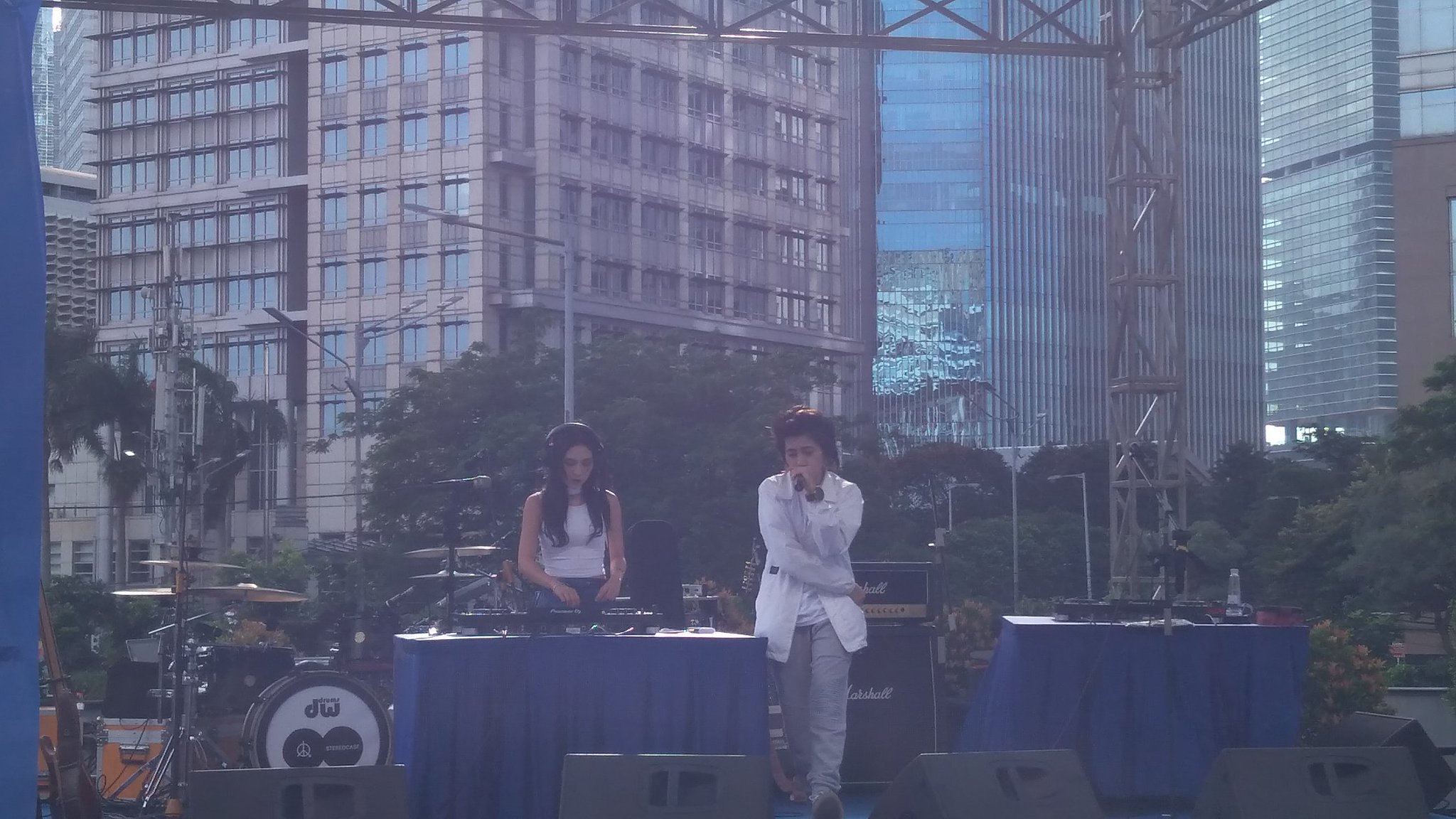 Info Car Free Day on Twitter "Dera x Yuniza Icha on stage