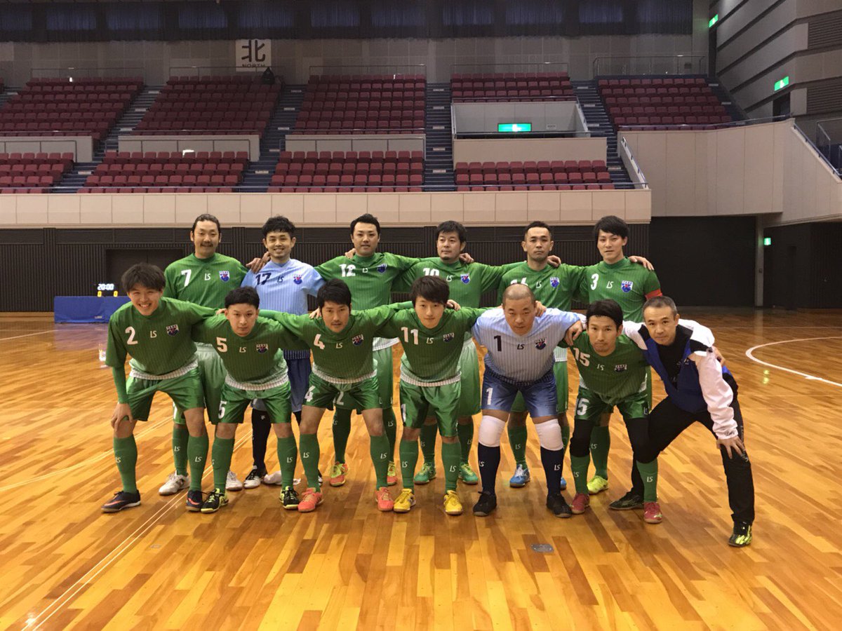 FUTdeSHIZUOKA's tweet photo. 第23回全日本フットサル選手権 静岡県大会 1回戦
2017.12.10(日)@浜松アリーナ

エマーソンエフシー
vs
ファンスナール

キックオフ

結果はコメント欄にて
https://t.co/EdwTwbBrBL https://t.co/58d76xZlmN