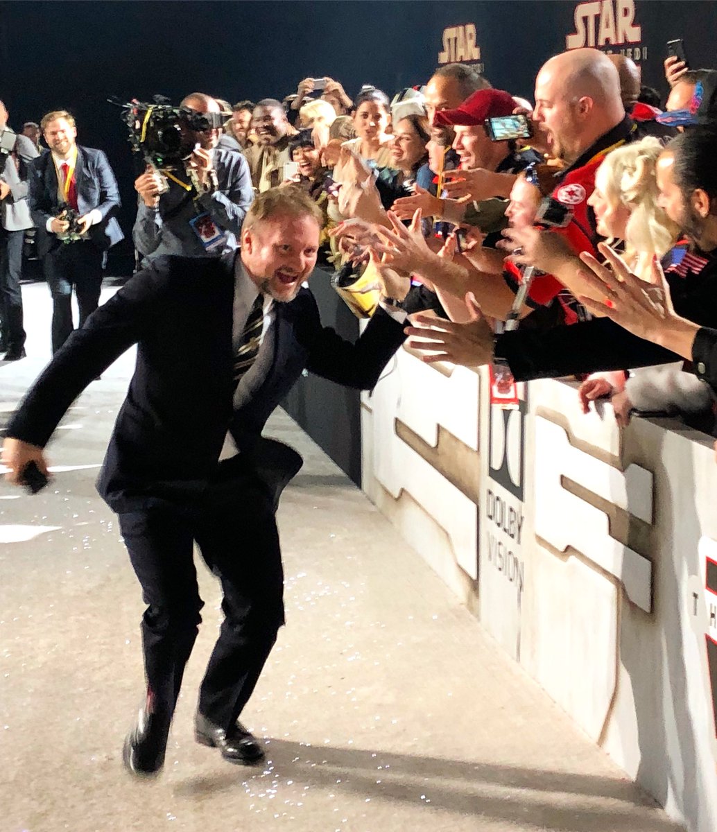 DisneyStudios's tweet photo. The Force is Strong. @starwars: #TheLastJedi World Premiere! @rianjohnson #DaisyRidley https://t.co/OhFt7Po8ce
