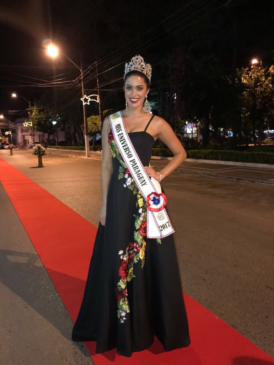 maciellucig1's tweet photo. Diosa divina! Nuestra #MissUniverso2017 #ArielaMachado con nuestra #MissMundo2017 #NocheDeEvento #Paraguari #ReinaDelParaguay #GoMissesDelParaguay 😍💪🏻👌🏻😘😘 @ari_machado09 https://t.co/K9na8kfqSQ
