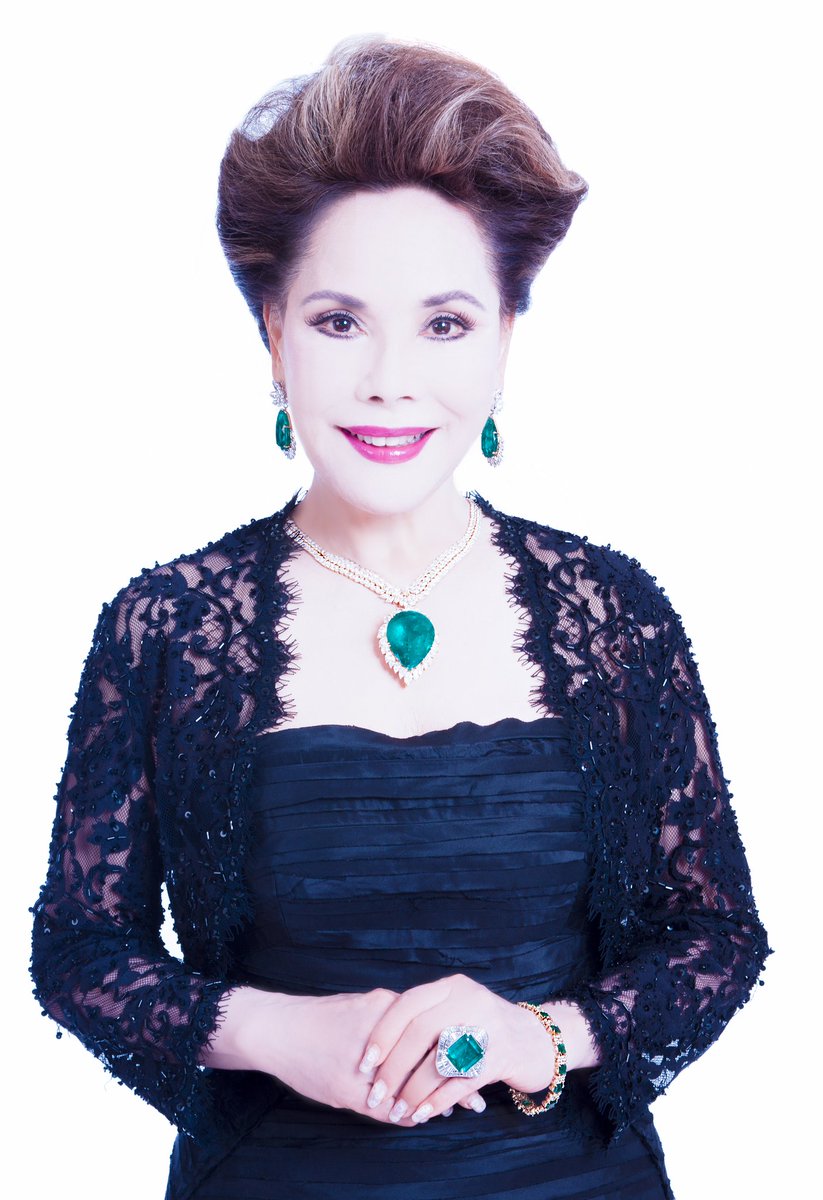 番組公式 誰だって波瀾爆笑 در توییتر 今週もご覧頂きありがとうございました 次週は日本一身体を張っているセレブ デヴィ夫人 進行はバイきんぐ小峠さん フランス亡命時代の貴重映像から驚きのプライベート密着映像までたっぷりお見せします お楽しみに 波瀾