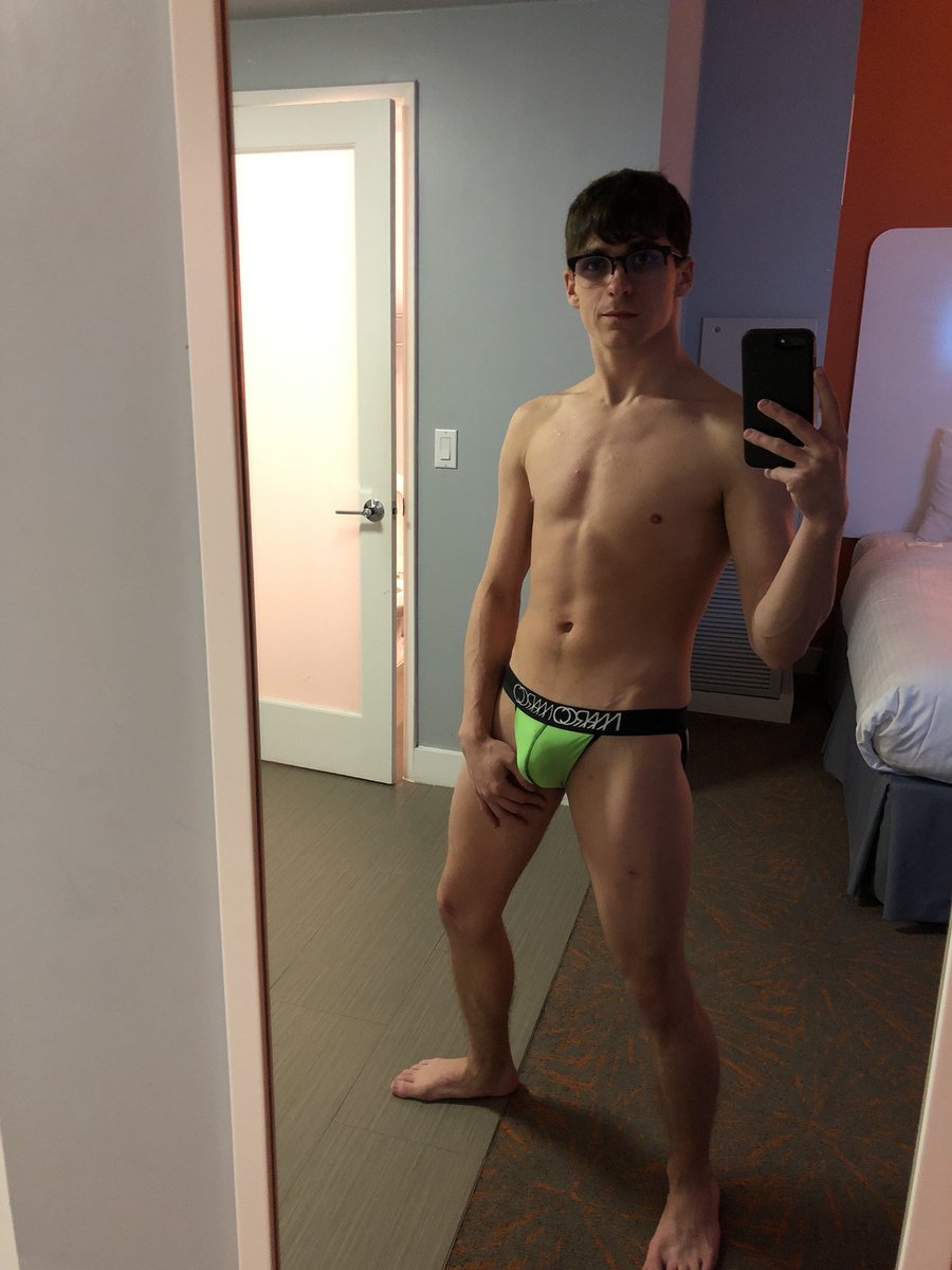 MarcusRyanXXX's tweet photo. In LA! Hello Everyone! https://t.co/g4vLDiKYbQ