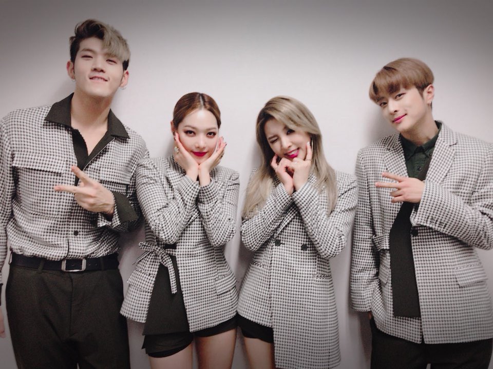 KARD_Official's tweet image. 오늘도 세상에서 제일 멋있는 KARD의 무대가 궁금하다면?! You In Me 무대 본방사수!
♣️오늘 낮 12시10분, SBS 인기가요
#KARD #YouInMe #SBS #인기가요