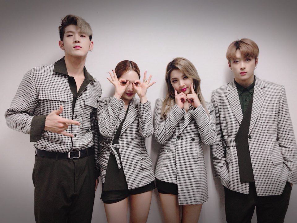 KARD_Official's tweet image. 오늘도 세상에서 제일 멋있는 KARD의 무대가 궁금하다면?! You In Me 무대 본방사수!
♣️오늘 낮 12시10분, SBS 인기가요
#KARD #YouInMe #SBS #인기가요