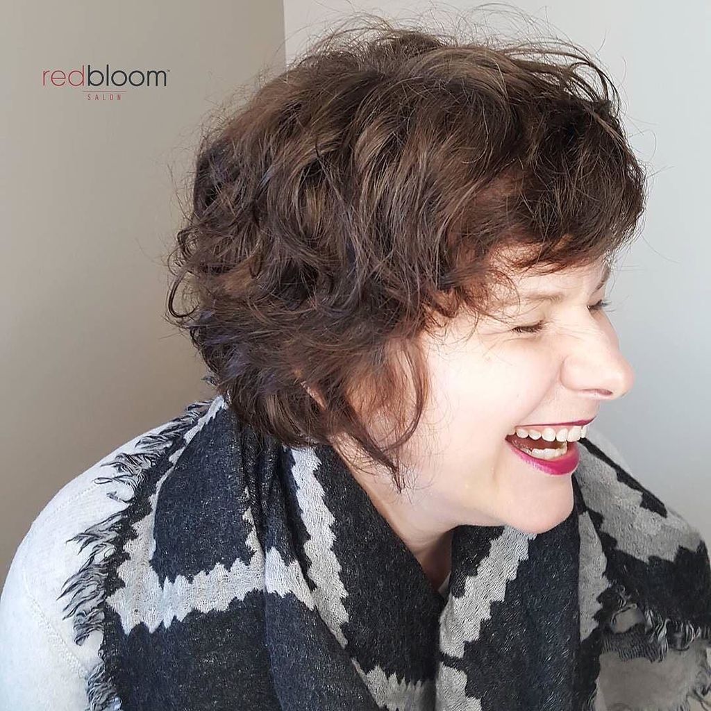 redbloomsalon's tweet photo. Natural textures and big smiles ๐๐ Hair by senior stylist Sarah @hairsar .
.
.
.
.
.
#hairsar #sarahredbloom #bob #bobhaircut #texturedhair #curlyhair #curlybob #curlyhaircut #curlyhairstyle #haircut #happy #yychair #yychairstylist #yycsalon #imallaโฆ https://t.co/eWqbUg97Wg https://t.co/IS5Lf54MA0