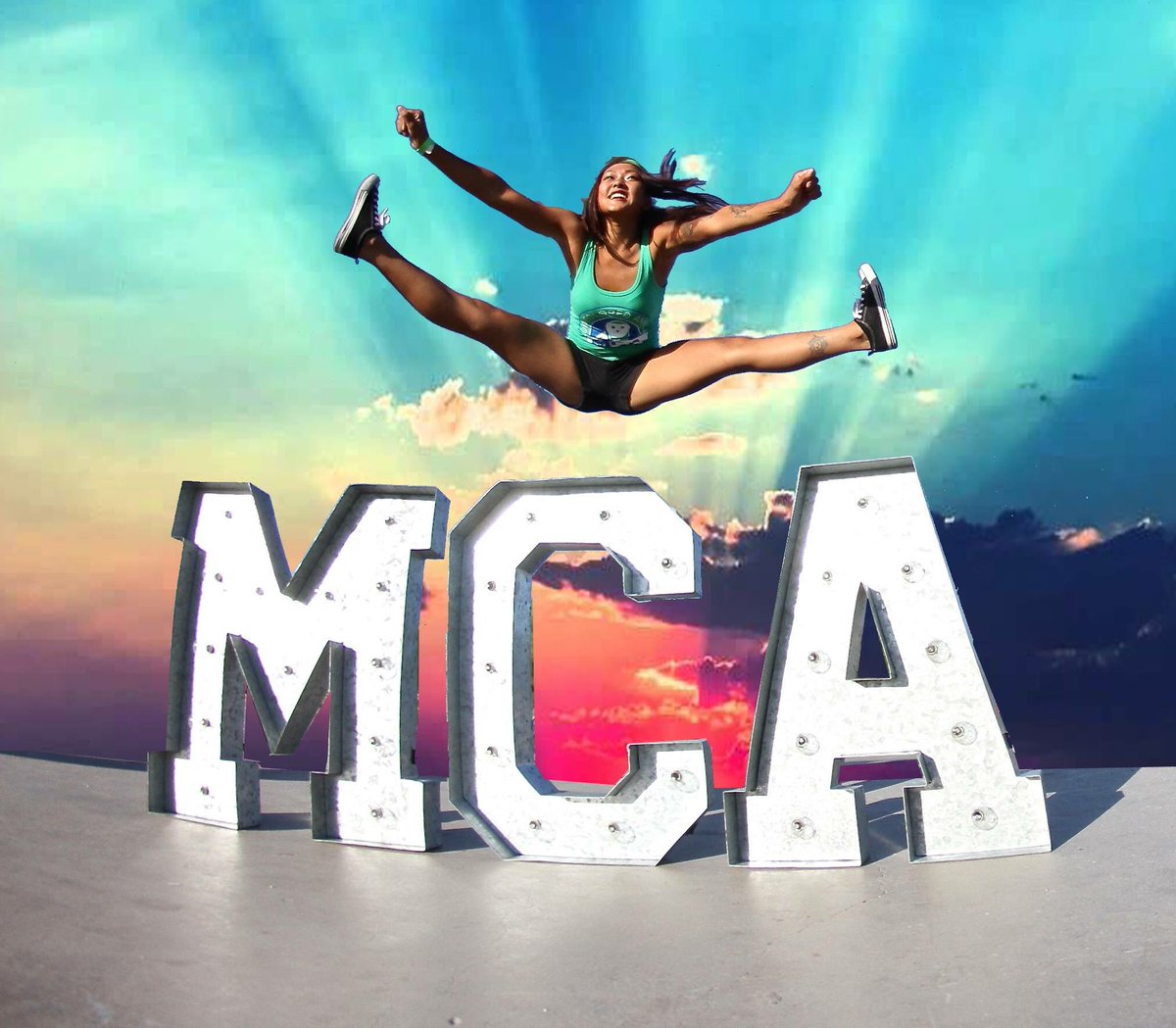 PHXFashionWeek's tweet photo. Hey #Fashionistas! TOMORROW our #15DaysXmas continues with 2018 Accessory #DesigneroftheYear @MCAHeadbands! Save big this holiday season w/ his special holiday sale dropping at 9AM! #RepurposedStyle
-
Each day a NEW #brand will offer EXCLUSIVE savings (20% - 50% Off) right here! https://t.co/ytgebK3Nwh