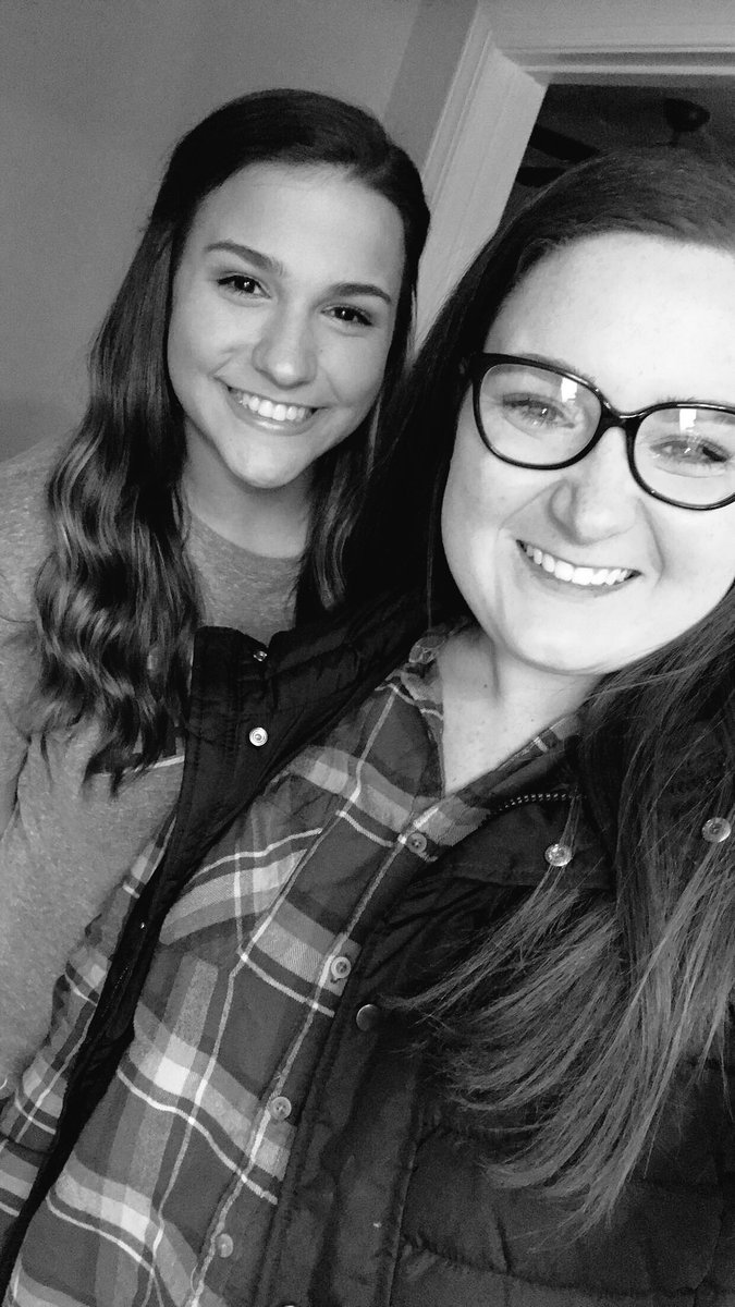 deanna_marie15's tweet photo. They grow up so fast. ❤️❤️ #mymini #global2016 #christmasball2017 https://t.co/l2UUg5EPME