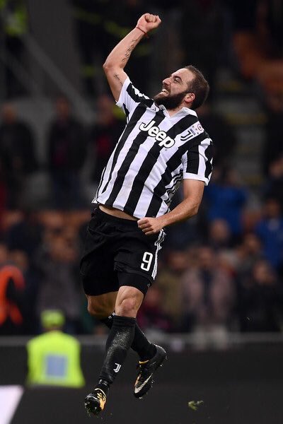 Happy birthday to Juventus striker Gonzalo Higuain, who turns 30 today.

Games: 77
Goals: 43 : 2 