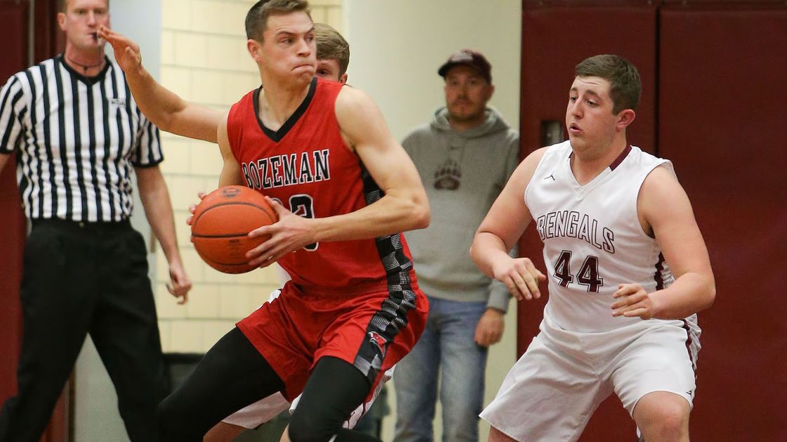 406mtsports's tweet photo. Bozeman Hawks boys rally in the 4th quarter to down @BengalsHigh 45-40 https://t.co/XKEtgselvt #mtscores https://t.co/hnLKKx8AXk