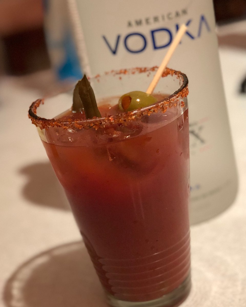 BubTinkMa's tweet photo. My beverage intakes for the day in between my water intakes - It Works Keto Coffee; Bloody Mary and Sprite - Cranberry Zero...
#weekendsareunpredictable #lifestyleincontrol #weightmanagement #guiltfree #enjoyingmyweekend https://t.co/AnIQmSwmEr