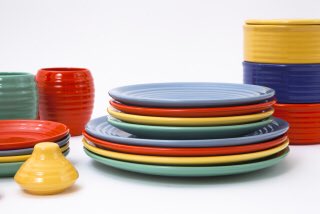 Keitaly バウアーポッタリーのお皿もっともっと欲しいな お皿が明るいだけで食卓も明るくなる ロンハーマンカフェでも使われている超老舗陶器ブランド バウアーポッタリー お皿 テーブルコーディネート ダルトン ロンハーマン ロンハーマン