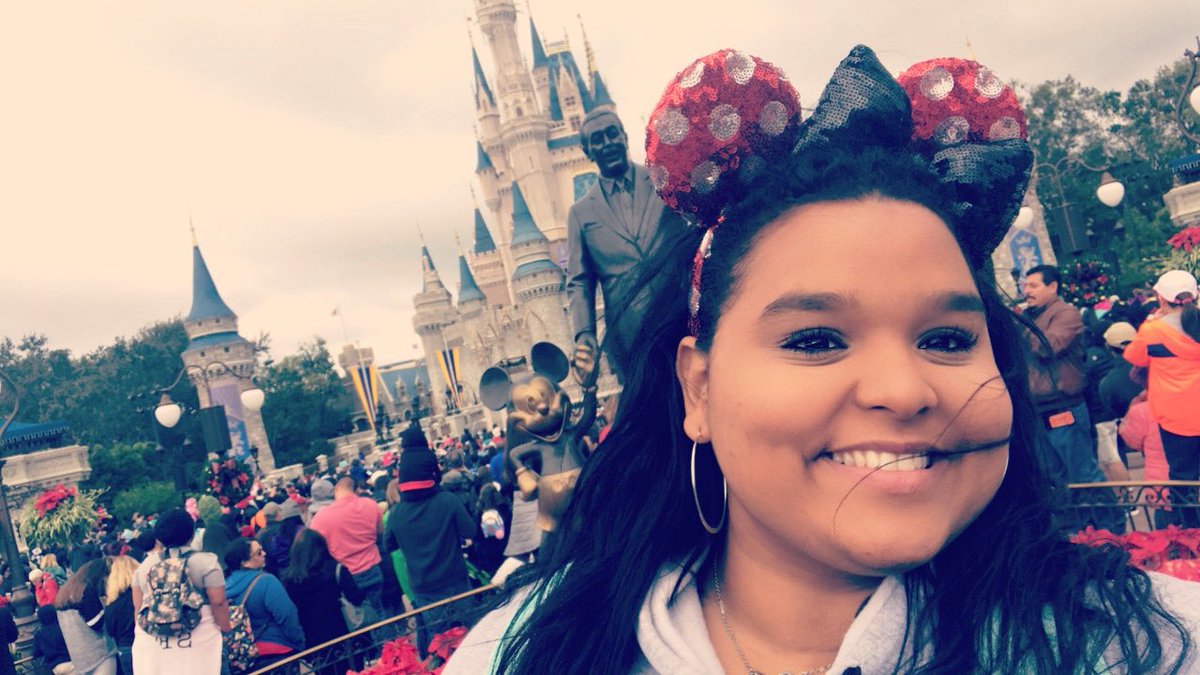 Eiram2394's tweet photo. 🏰😭💖😌 https://t.co/X3hFTI4BYx