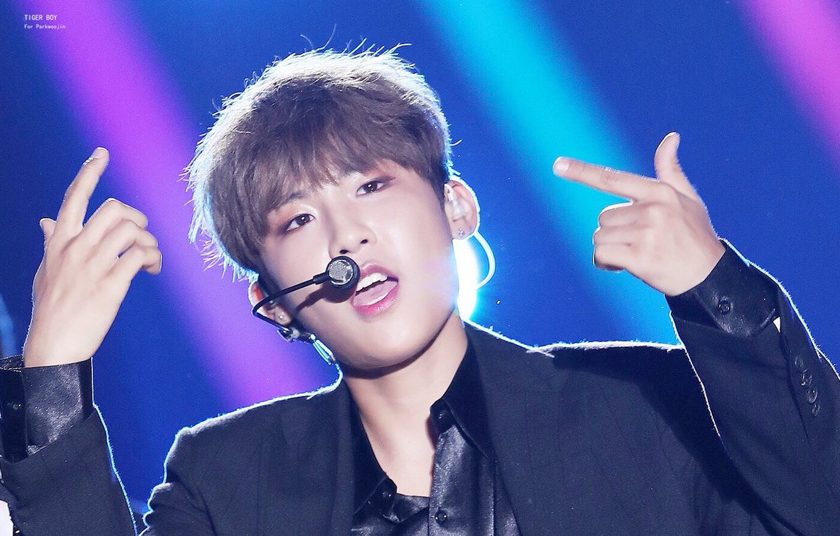 tigerboy1102's tweet photo. 170909 INK
천사 같은 널
#박우진 #워너원 #WANNAONE https://t.co/DV64UUeC3v