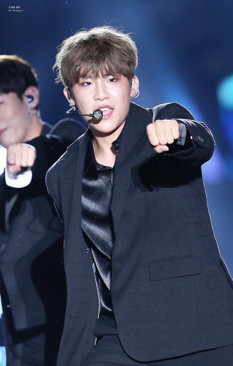 tigerboy1102's tweet photo. 170909 INK
천사 같은 널
#박우진 #워너원 #WANNAONE https://t.co/DV64UUeC3v