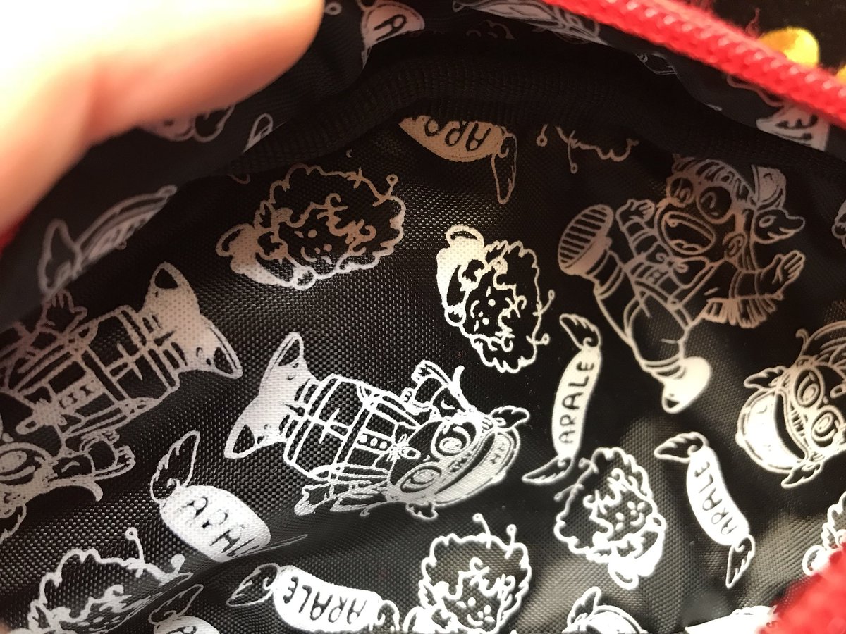 アラレちゃんの帽子型🧢ペンケース入荷したよー🤩中の生地はアラレ