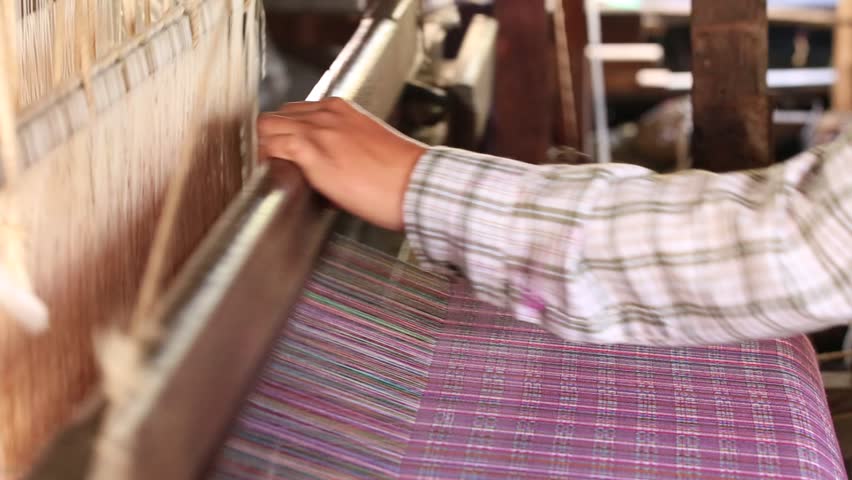 kadecompc's tweet image. Specialized in Hand-weaving and loom weaving technique.