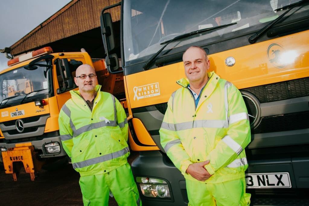 There’s been significant snow fall throughout the night. Crews are out on all routes ☃️❄️⛄️