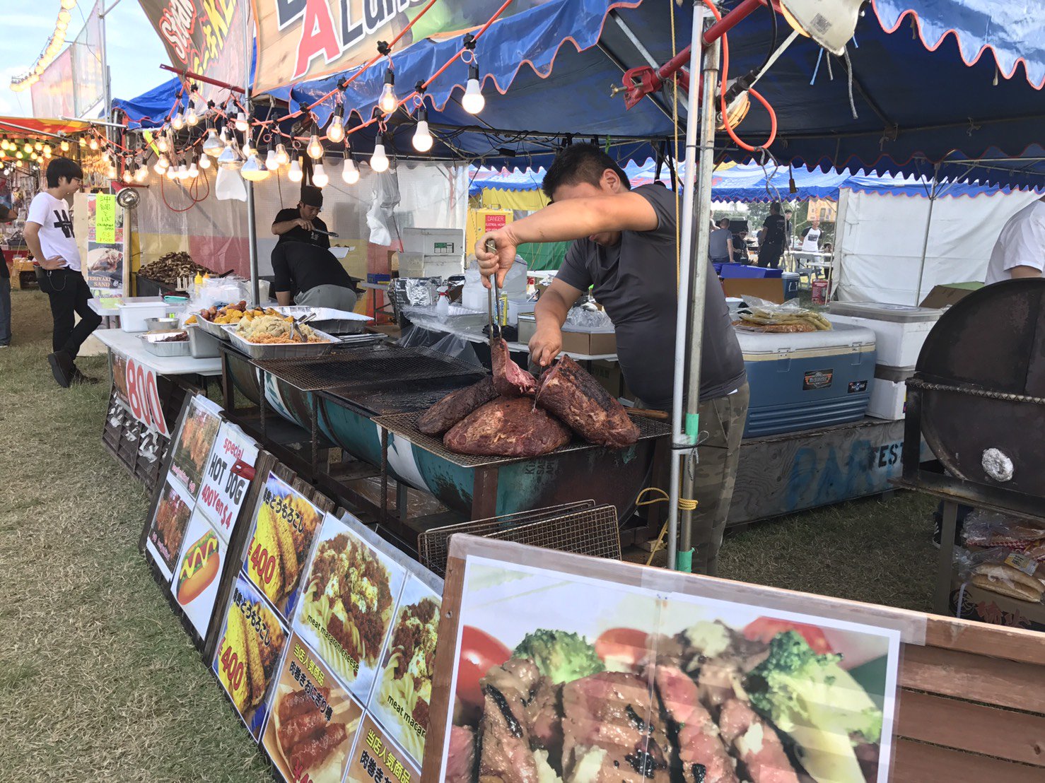 平敷屋イラブー会 今日 米軍基地 キャンプコートニー クリスマスカーニバル やっぱり米軍基地内最高 沖縄市で日本円 ドルへ両替 ドルは 日本円で１ドル １１５ 円 日本円で米軍基地内で買い物するより 両替して ドルで基地内に行った方が若干お得