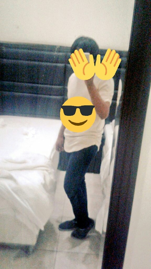 الليله بكون بنجران حقهم ان شاء الله😴😇 

موجب وجوي حنان مجنون ابي احجز موعد ويا سالب  دلللع الليله بنجران😆😍🙈💜