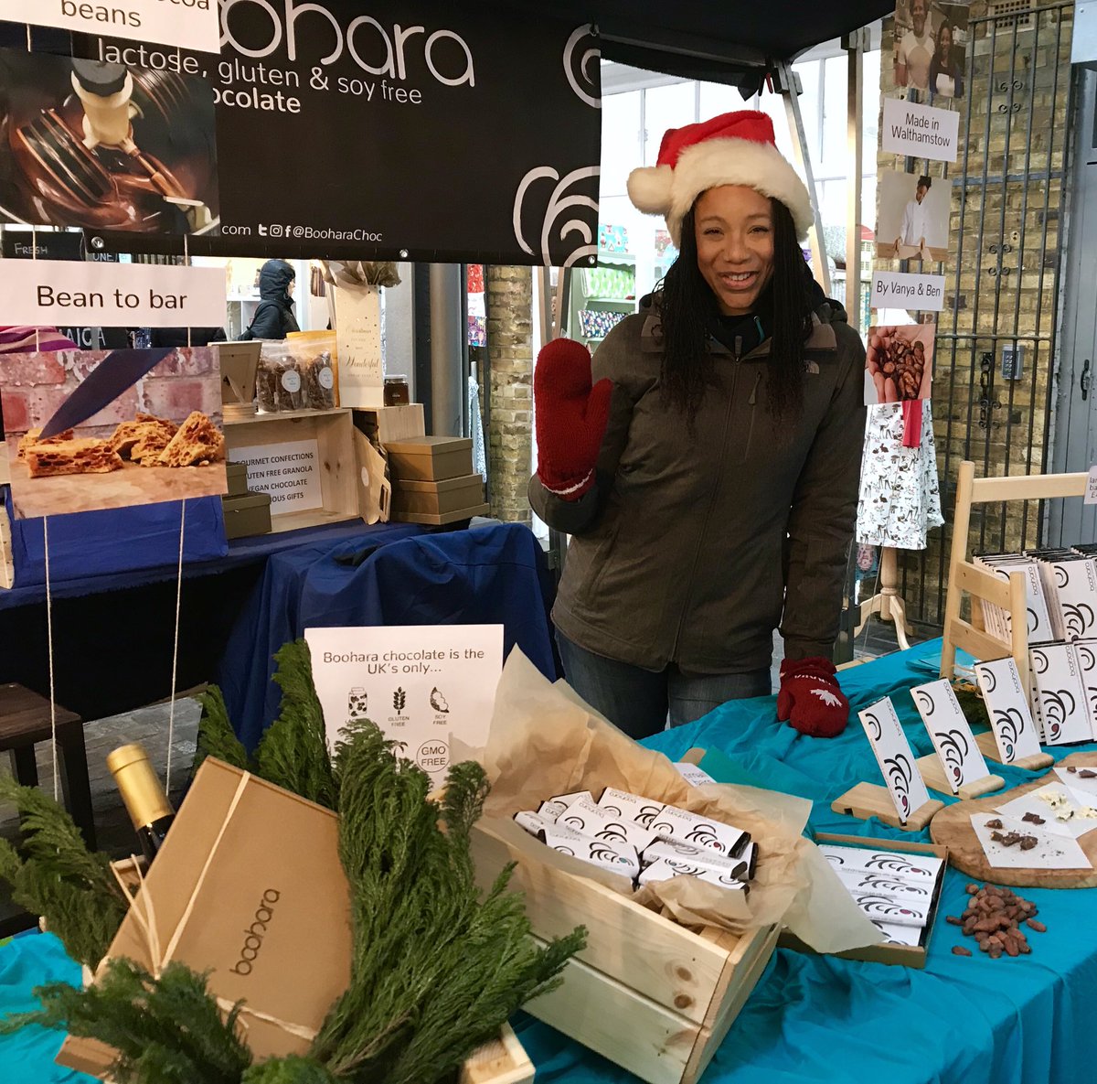 BooharaChoc's tweet photo. Snowing outside. Snowing inside. ❄️ ⛄️ Absolutely loving this Christmas vibe! 🎄 
#greenwichmarket #london #winterwonderland #letitsnow #christmaslights #boohara #chocolate #lactosefree #glutenfree #soyfree https://t.co/DkngU8vOL5