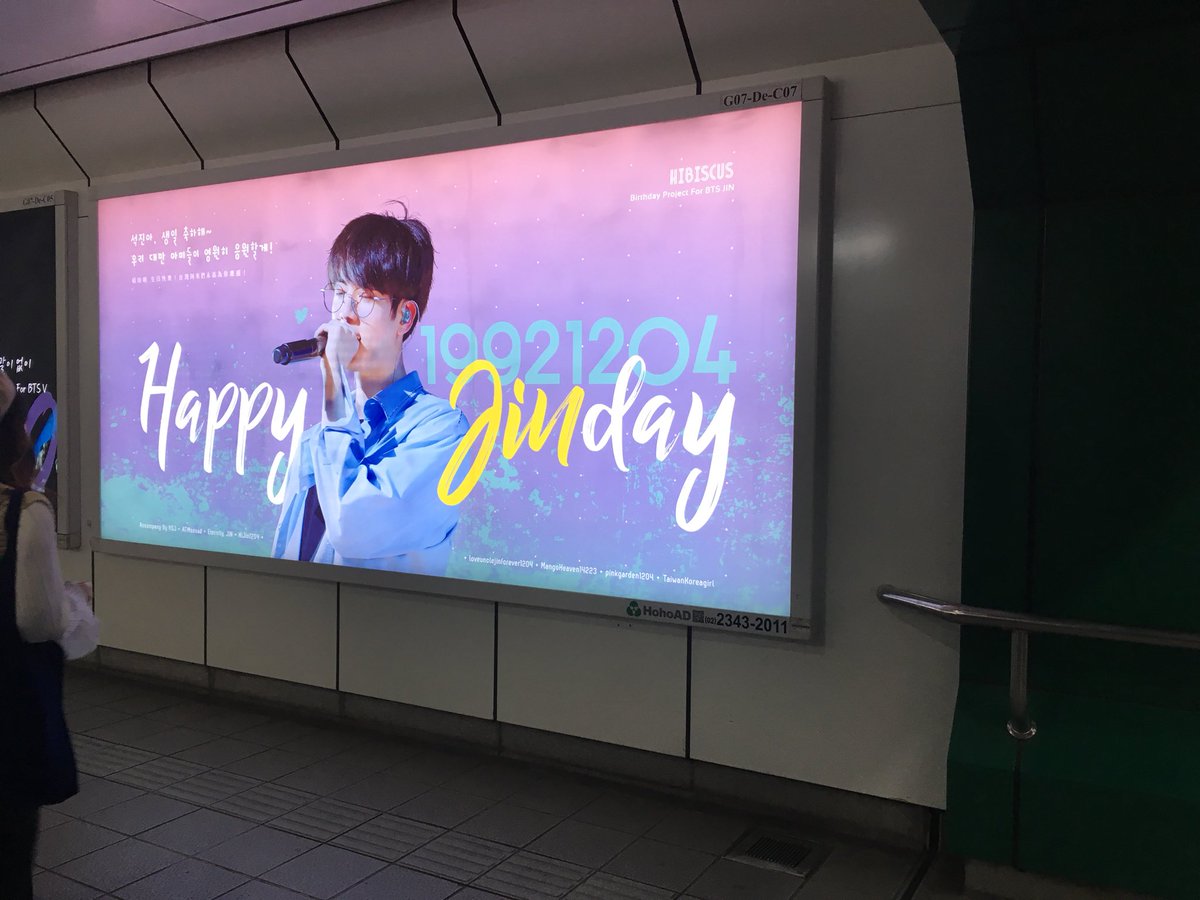 Cami02280613's tweet photo. It’s really beautiful 🌸🌸🌸🌸🌸❤️💙💜💛💚🧡
@Varadise1230 @dimensions_v @Eternity_JIN_ @JinHibiscus 
@BTS_twt https://t.co/Pp31pVLiaf