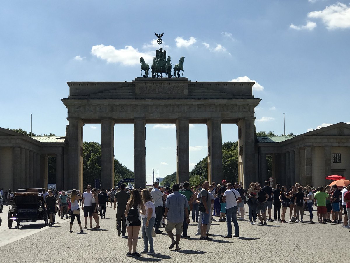 MichaelReiterPR's tweet photo. #DGTelemed und @ztg_nrw laden ein zum Nat. Fachkongress #Telemedizin 2017: Berlin, 11. +12.12./ im Fokus: #Innovationsfonds, #Nutzennachweis, klinische Umsetzung, #eHealthG. https://t.co/IrUmiyIp1m https://t.co/6mUB0THNeQ