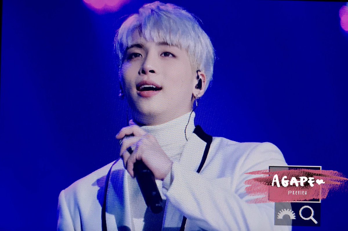 Agape_JT's tweet photo. 171209-10 종현 - Inspired #종현 #Jonghyun https://t.co/k7SN85fS9e