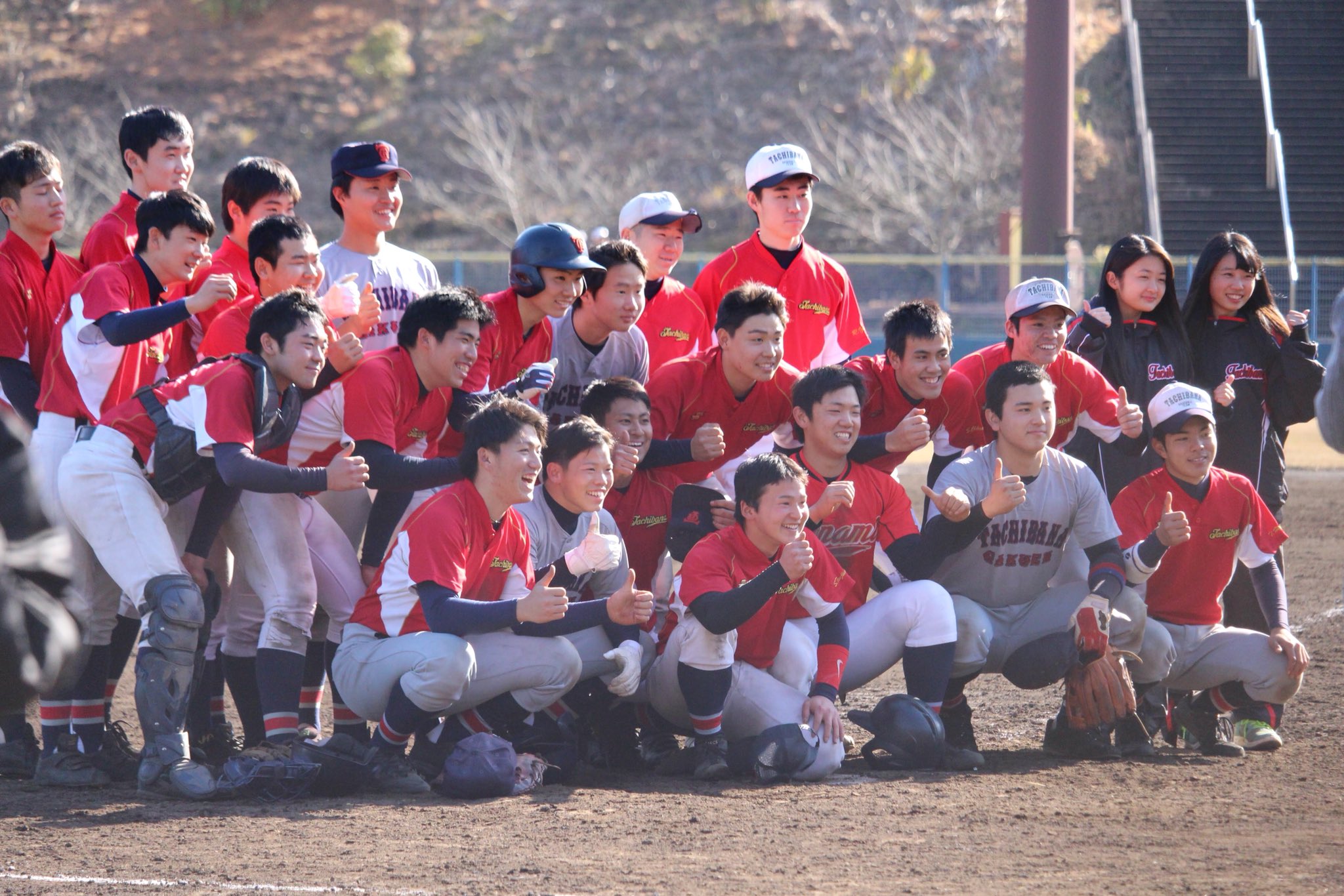ゆうな Pa Twitter 立花学園大井総合グランド みんなよく笑って 楽しそうだったな 久々の野球観戦は やっぱり楽しい お疲れ様でした 立花学園 引退試合 T Co Jswdalukzg Twitter