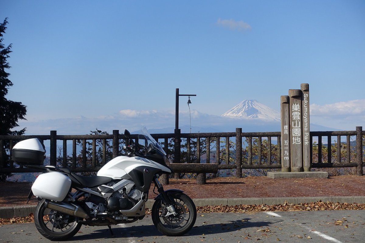 Ttm Vfr800x 伊豆スカイライン走って先ほど帰宅 まさか伊豆スカイライン凍結してるとは 走行距離は2日間で685km ハンドガードつけたけっど手はやっぱ寒かったw