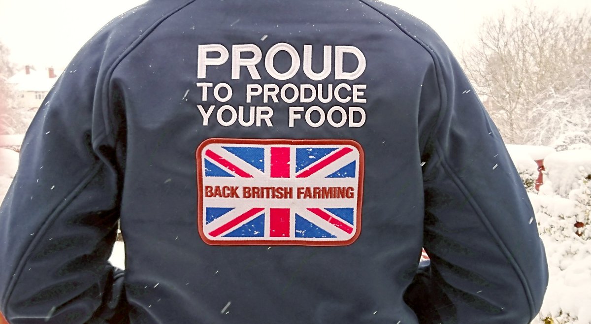 Even when the #snow is falling our British farmers are #ProudToProduce your food 🌨