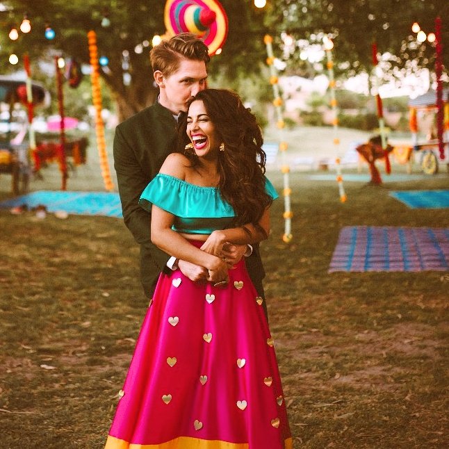 ZakeeyaPatel's tweet photo. Watch our wedding! Tune into @MelaSABC on @sabc3 at 2pm today! @RobPrice58 

#MrsPrice #zakandbobs #bestdayever #newlyweds #BobPatel #wedding #weddingday #weddingphotography #indianwedding #southafrica #indiewedding #colourful #theknot #bridal #bridalphotography https://t.co/vMVaTk6OSS