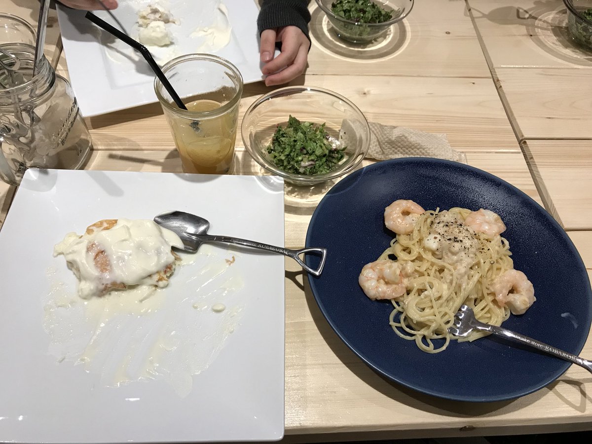 pakasansansan's tweet photo. 職場の後輩ちゃんとランチに行ったんだけど、これがインスタ映えか…くっそ高い…女子力半端ない…すげー！ https://t.co/AK6AF9hbm1