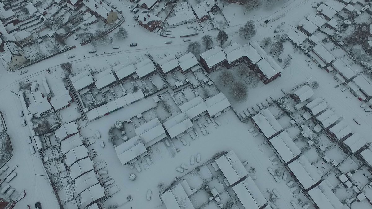 BhamUpdates's tweet image. URGENT APPEAL: The Heartlands, Good Hope and Solihull Hospitals are appealing for locals with 4x4s to help transport clinical staff during adverse weather. If you can help, please contact Hospital switchboard on 0121 424 7564.