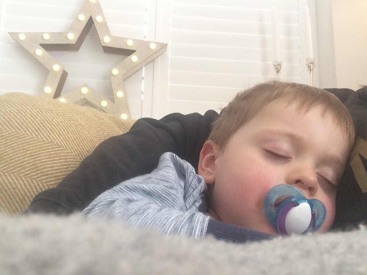 It’s this little mans very first snow day! He’s had so much fun he’s worn himself out! It’s not even lunchtime! #snowday2017 #toddlers #fun