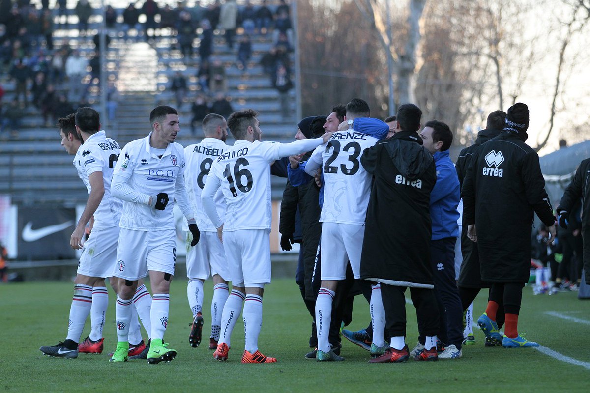 magica_pro's tweet photo. #SONDAGGIO – Vota il migliore di #VeneziaProVercelli 1-1 https://t.co/X45vdea3Oq (Foto @Iguan89) #SerieB #VenPrv #CalcioVero #LNPB #Venezia #ProVercelli https://t.co/axJozjtfx1