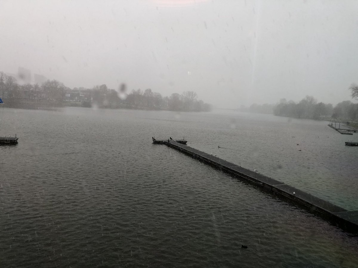 Schneeregen am #Aasee in #Münster zum zweiten Advent