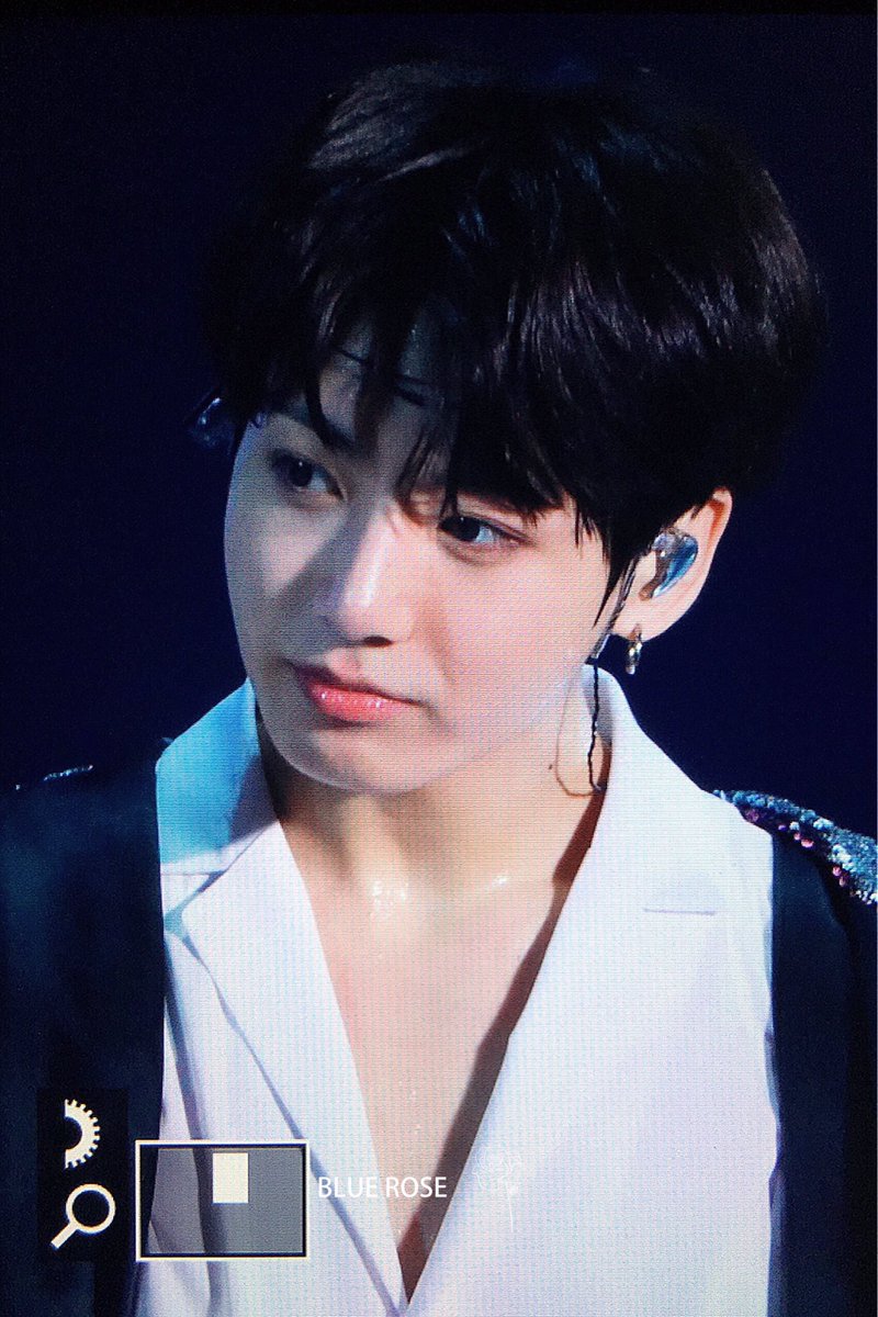 bluerose970901's tweet photo. 171210 THE WINGS THE FINAL #정국 #JUNGKOOK #BTS 
@BTS_twt
💙💙💙흐ㅠㅠㅠㅠㅠㅠㅠㅠㅠㅠㅠㅠㅠㅠㅠㅠㅠㅠㅠ https://t.co/R36G0i99kz
