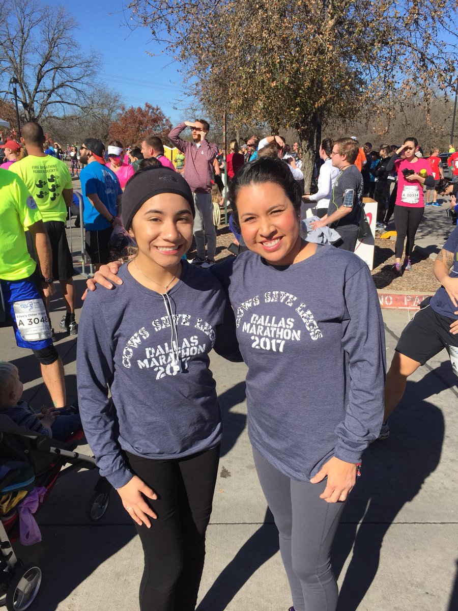 lisapl123's tweet photo. We’re ready for this!! Got this last leg or the relay #dallasmarathon #LOERASTRONG #6.2 https://t.co/mOGqcGEk7N
